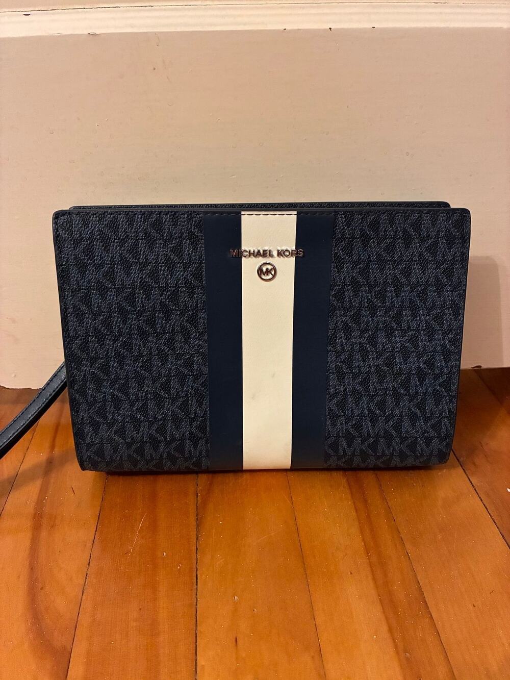 Michael Kors Medium Logo Stripe Zip Pouch Wristlet | Navy/White